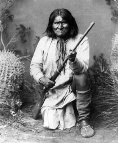 apache indians weapons